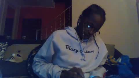 Snapshot of indigo_scorpio chatting on February 23, 11:00 am indigo_scorpio online show from February 23, 11:00 am