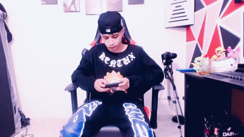 matias online show from February 7, 4:37 am