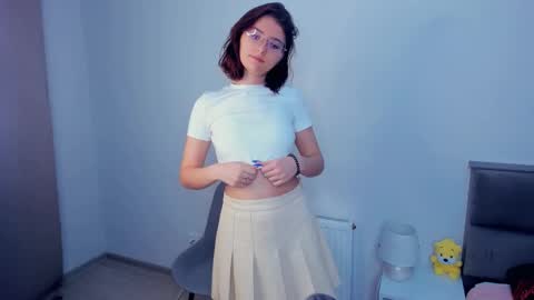 Kira online show from December 2, 4:11 am