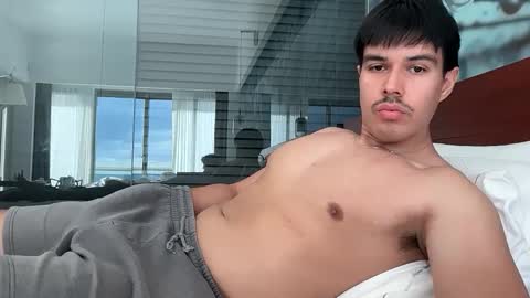 Lucas online show from November 25, 2:16 pm