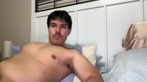 Snapshot of infamouslucas chatting on October 5, 6:11 am Lucas online show from October 5, 6:11 am