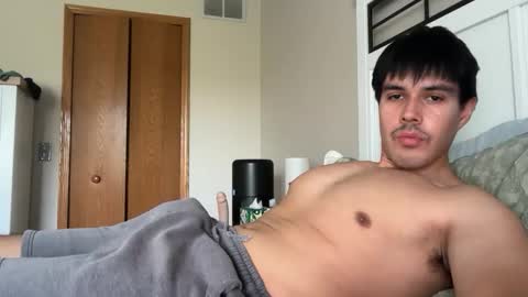 Snapshot of infamouslucas chatting on October 17, 5:28 pm Lucas online show from October 17, 5:28 pm