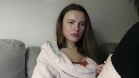 Sweet girl online show from February 6, 7:18 pm