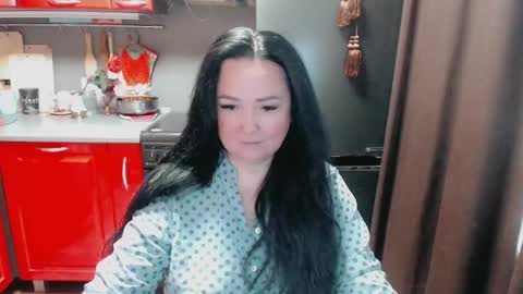 Snapshot of infinity_loveliness chatting on March 12, 7:46 am Infinity online show from March 12, 7:46 am