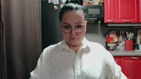 Infinity online show from April 3, 10:00 am