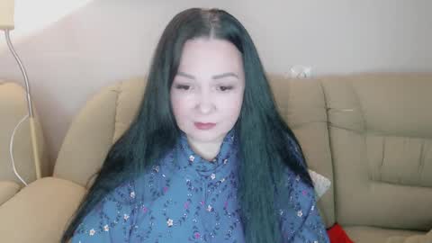 Snapshot of infinity_loveliness chatting on October 13, 8:27 am Infinity online show from October 13, 8:27 am