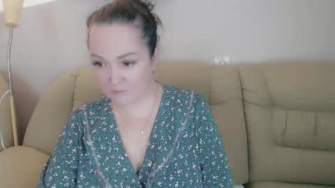 Snapshot of infinity_loveliness chatting on October 11, 8:08 am Infinity online show from October 11, 8:08 am