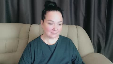 Snapshot of infinity_loveliness chatting on September 16, 6:16 am Infinity online show from September 16, 6:16 am