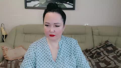 Snapshot of infinity_loveliness chatting on January 30, 10:08 am Infinity online show from January 30, 10:08 am