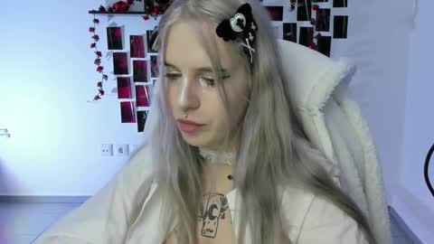 Snapshot of ingannamorte18 chatting on September 28, 7:01 pm Roki online show from September 28, 7:01 pm