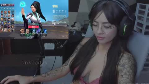 Snapshot of inkbodyy chatting on March 9, 1:46 am Dayana online show from March 9, 1:46 am