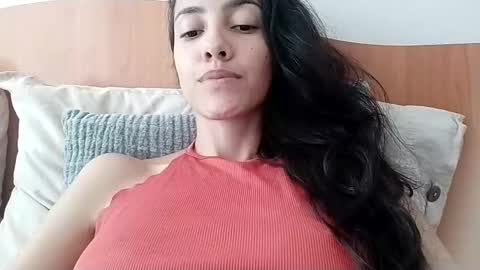 Laroa online show from February 17, 7:12 pm