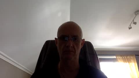 insignia20 online show from February 25, 12:38 pm