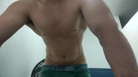 INSTAGRAM  camilodlx online show from February 5, 11:36 am