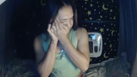 Snapshot of insulting_whoreifica chatting on January 5, 4:06 pm MAXINE online show from January 5, 4:06 pm