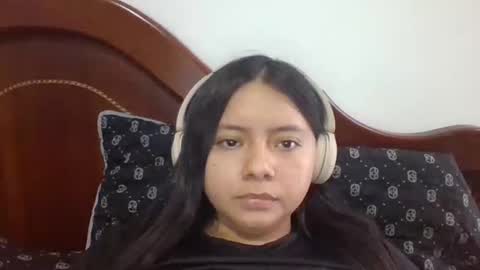 Iris 3 online show from November 14, 9:16 pm