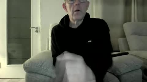 inthemood63 online show from February 7, 6:44 pm