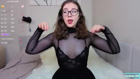 Maxin online show from November 25, 12:04 pm