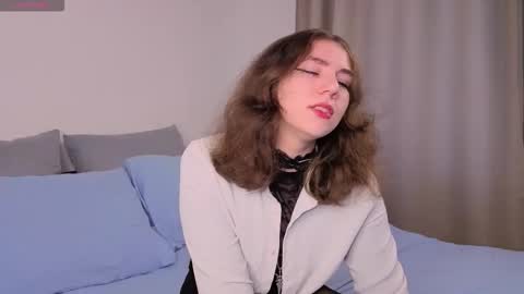 Maxin online show from September 18, 9:02 am