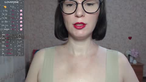 Snapshot of irenlarasani chatting on October 15, 6:16 am IrenLarasani online show from October 15, 6:16 am