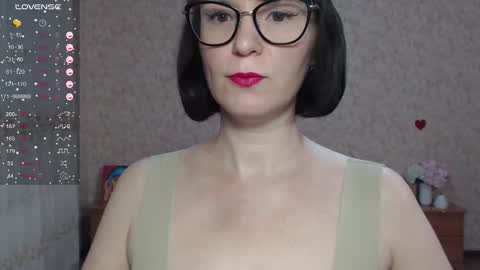 Snapshot of irenlarasani chatting on September 23, 6:07 am IrenLarasani online show from September 23, 6:07 am