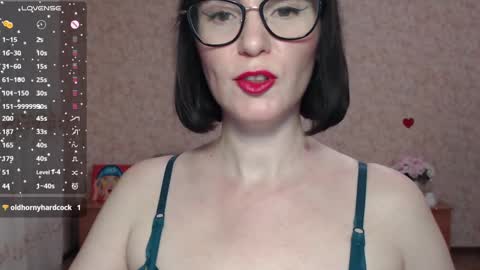 Snapshot of irenlarasani chatting on January 16, 12:31 pm IrenLarasani online show from January 16, 12:31 pm