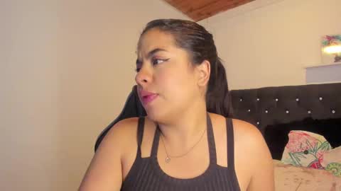 Iriis  Brown online show from December 15, 2:16 pm