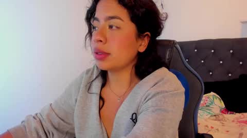 Iriis  Brown online show from December 12, 8:21 pm