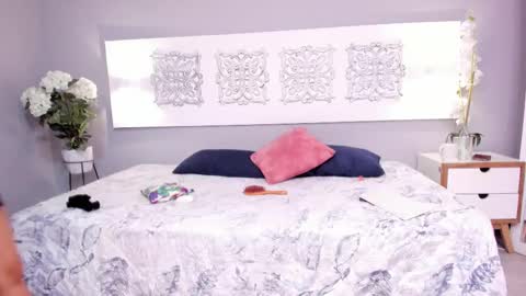 Iris Rosse online show from March 5, 8:53 pm