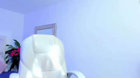 iris8_ online show from October 8, 1:17 pm