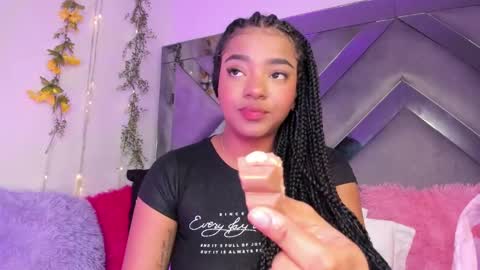 Snapshot of iris_hott1 chatting on December 26, 3:20 pm iris online show from December 26, 3:20 pm