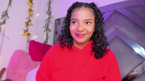 Snapshot of iris_hott1 chatting on January 4, 3:29 am iris online show from January 4, 3:29 am