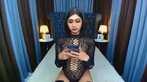 Iris online show from April 7, 11:51 pm