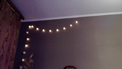 Lily online show from April 14, 5:27 pm