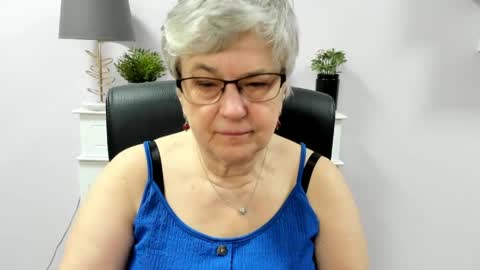 I R I S online show from April 16, 6:13 am