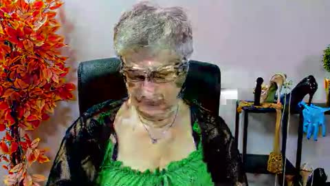 I R I S online show from November 4, 7:10 am