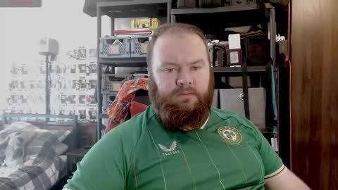 twitter theirishman205 online show from September 13, 9:12 am