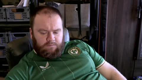 twitter theirishman205 online show from January 7, 3:54 pm