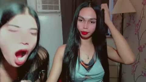 IRISH AND TRIXIE online show from March 12, 2:59 am