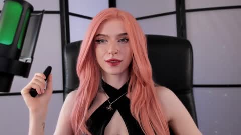 Miss Iris Fansly Miss Iris new inst.  online show from February 27, 11:17 am