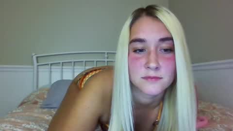 Snapshot of irispink1 chatting on September 22, 2:59 am Irispink1 online show from September 22, 2:59 am
