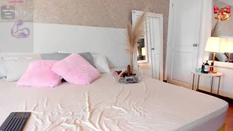 Iriss  online show from March 6, 4:22 am