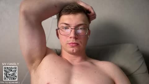 Snapshot of iron__chapman chatting on October 19, 9:41 pm Iron online show from October 19, 9:41 pm