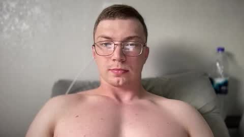 Snapshot of iron__chapman chatting on September 14, 8:10 pm Iron online show from September 14, 8:10 pm