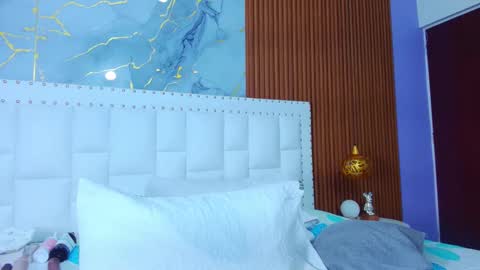 Sandy  online show from February 13, 12:11 pm