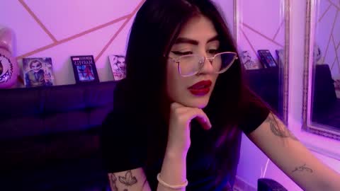 isabela online show from February 24, 3:31 am