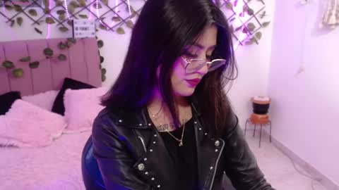 isabela online show from November 12, 12:13 am