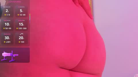 Snapshot of isa_grey_ chatting on October 4, 4:32 am Isa online show from October 4, 4:32 am