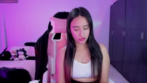 Snapshot of isaa_diamond chatting on October 8, 10:27 pm isaa_diamond online show from October 8, 10:27 pm