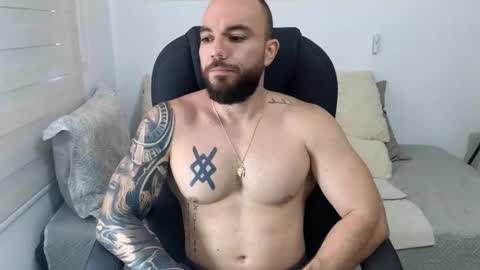 Snapshot of isaac_carter chatting on September 29, 12:04 pm Isaac carter online show from September 29, 12:04 pm
